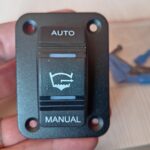 prekidač za kaljužnu pumpu sa maskom